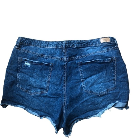 Sofia Vergara Jeans Chi Stretch High Rise Shortie Shorts Sz 20 Distressed - Picture 2 of 7